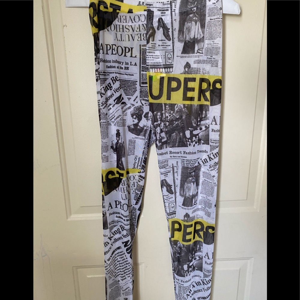 News paper Transparent tights